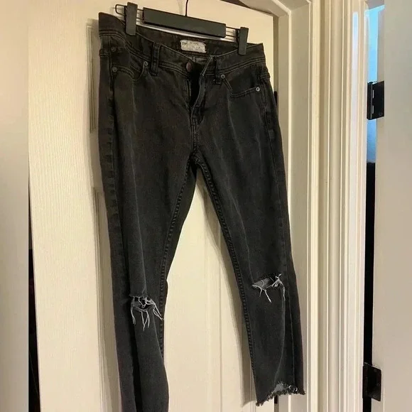 Free People Black Jeans Size 28 - Picture 2 of 9